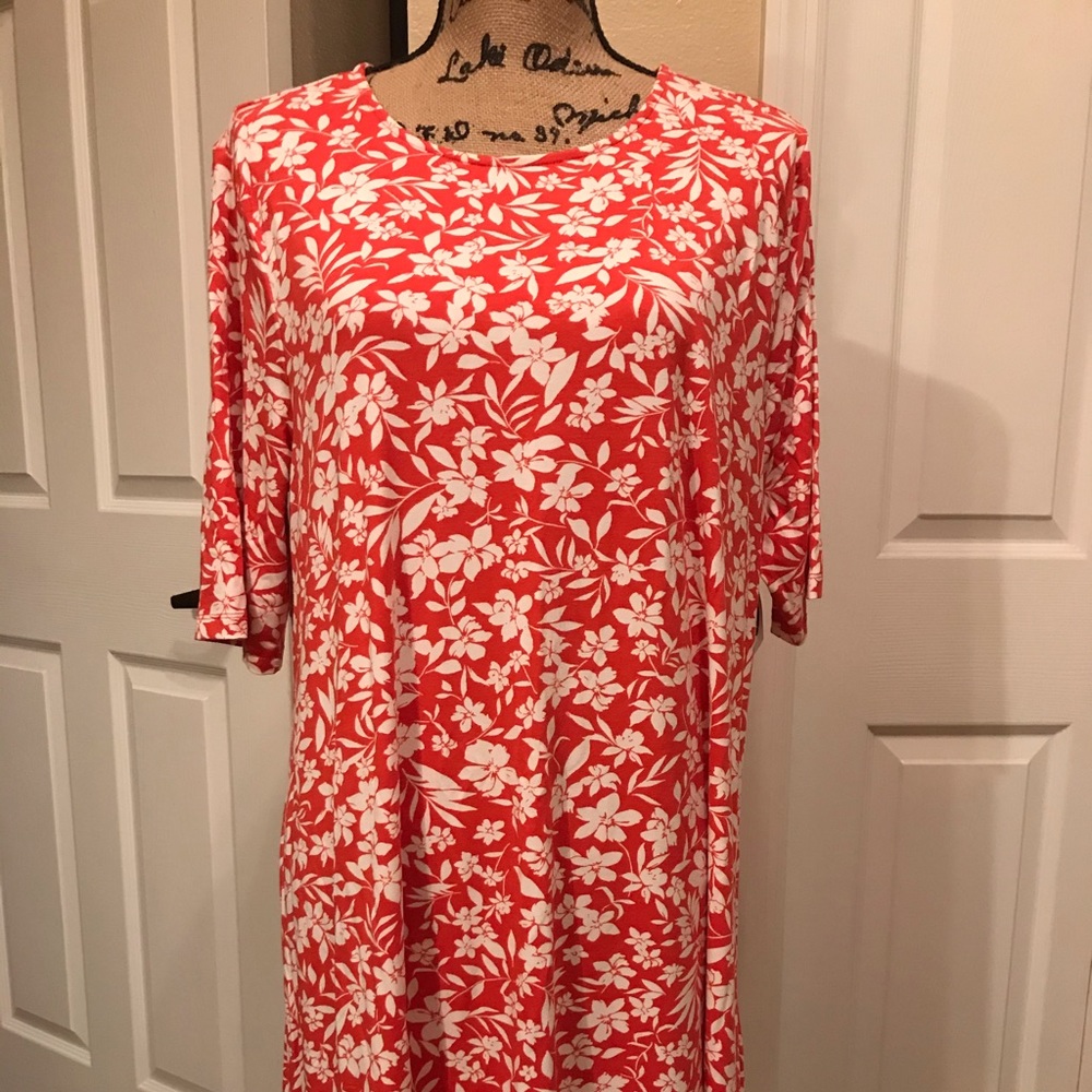 Swing dress with floral print